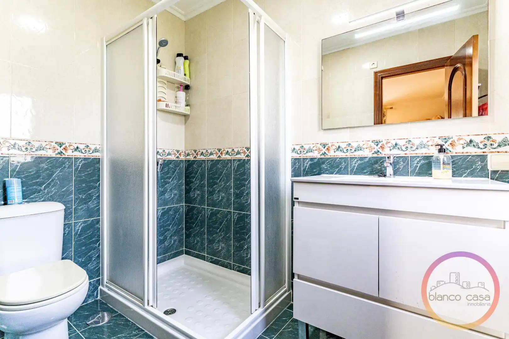 Bathroom of Houses for sale in Dumbría  with Heating, Private garden and Terrace