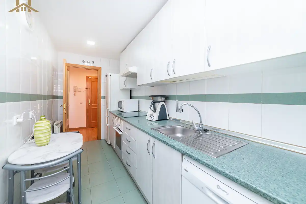 Küche von Wohnung zum Verkauf in Arroyomolinos (Madrid) mit Klimaanlage, Heizung und Abstellraum