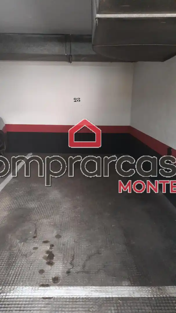 Parkplatz von Wohnung zum Verkauf in Madrid mit Heizung, Parkett und Terrasse