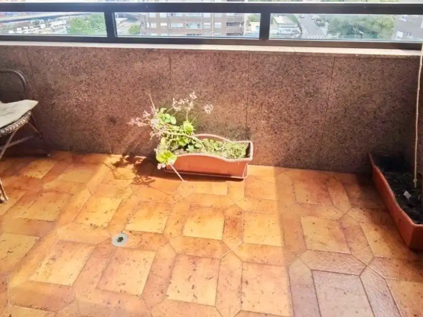 Terrassa de Pis en venda en Vigo  amb Terrassa i Balcó