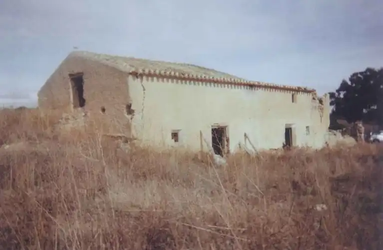 Rustikales Grundstück zum Verkauf in Lúcar