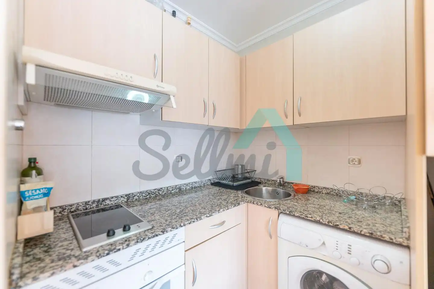 Estudio de alquiler en Avenida de Bruselas, HUCA - La Cadellada