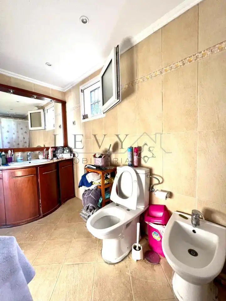 Bany de Casa o xalet en venda en Torremolinos amb Calefacció, Jardí privat i Terrassa