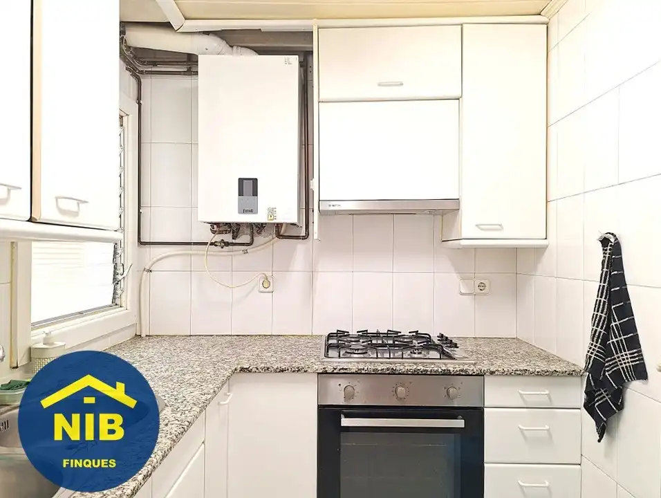 Kitchen of Flat for sale in Barcelona  with Air Conditioner and Heating