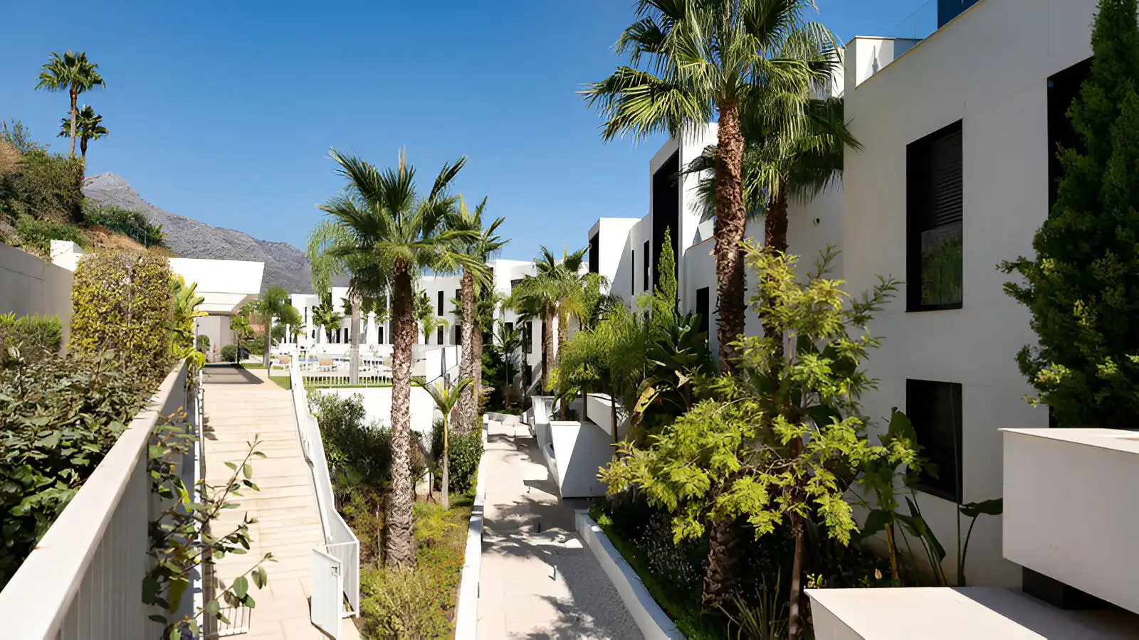 Apartament amb piscina en venda a Nueva Andalucía, imagen 25