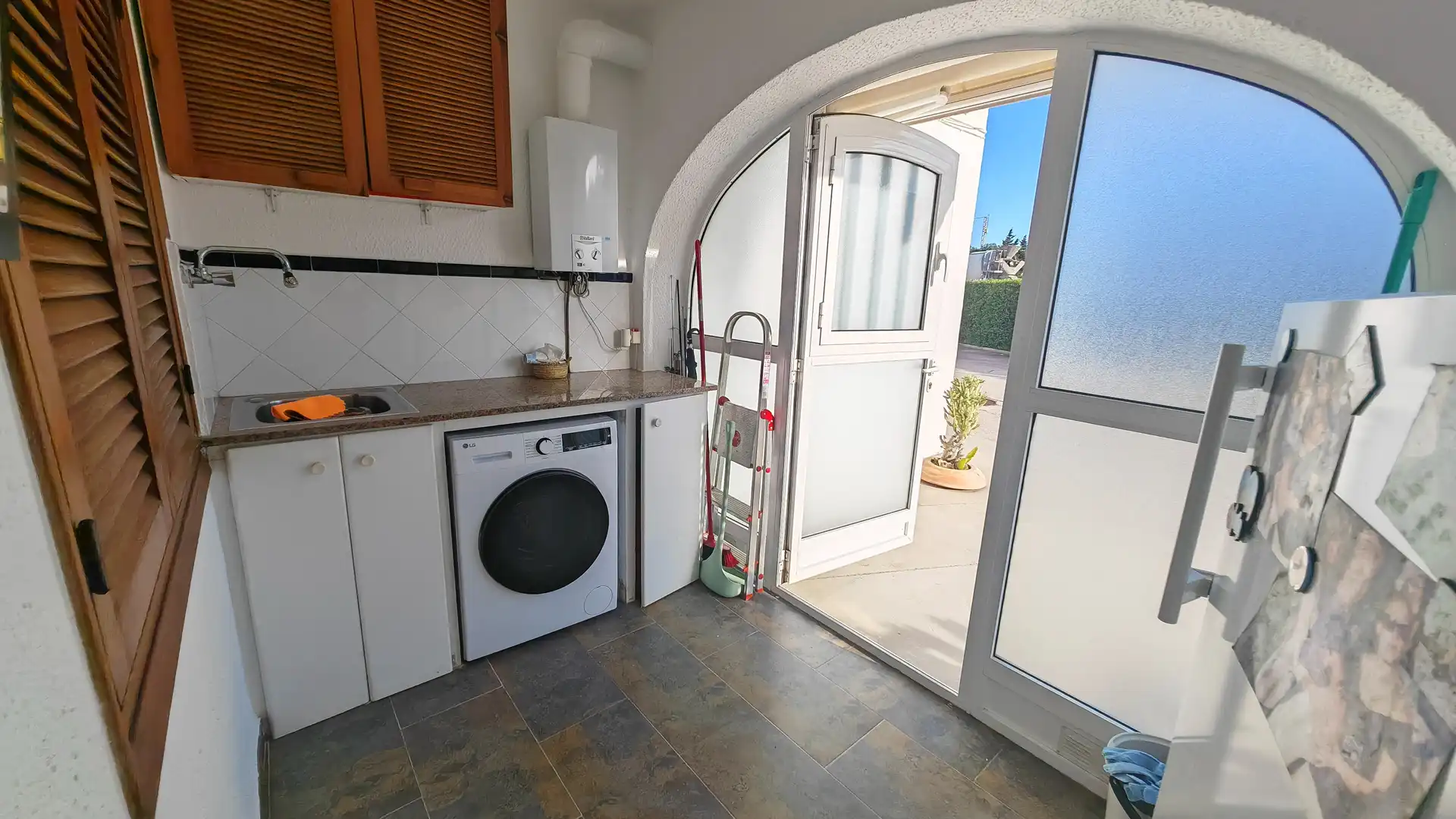 Cocina de Casa adosada en venta en Dénia con Aire acondicionado, Terraza y Trastero