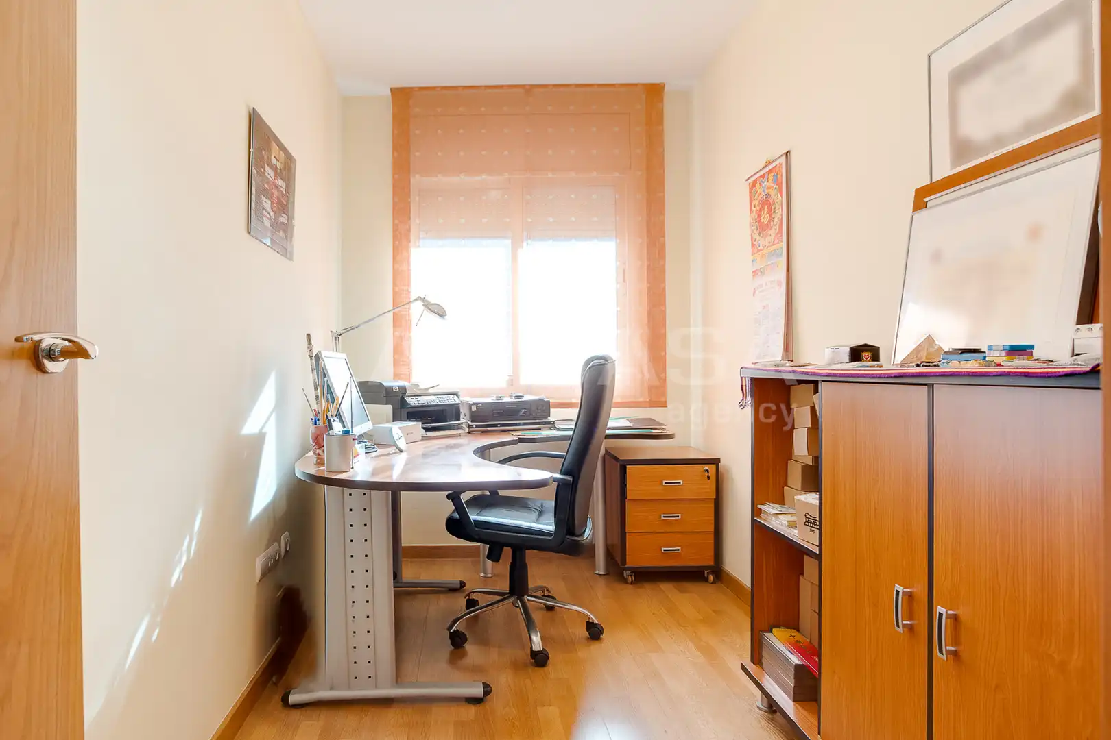Piso en venta en Santa Coloma de Gramenet con Calefacción, Terraza y Trastero