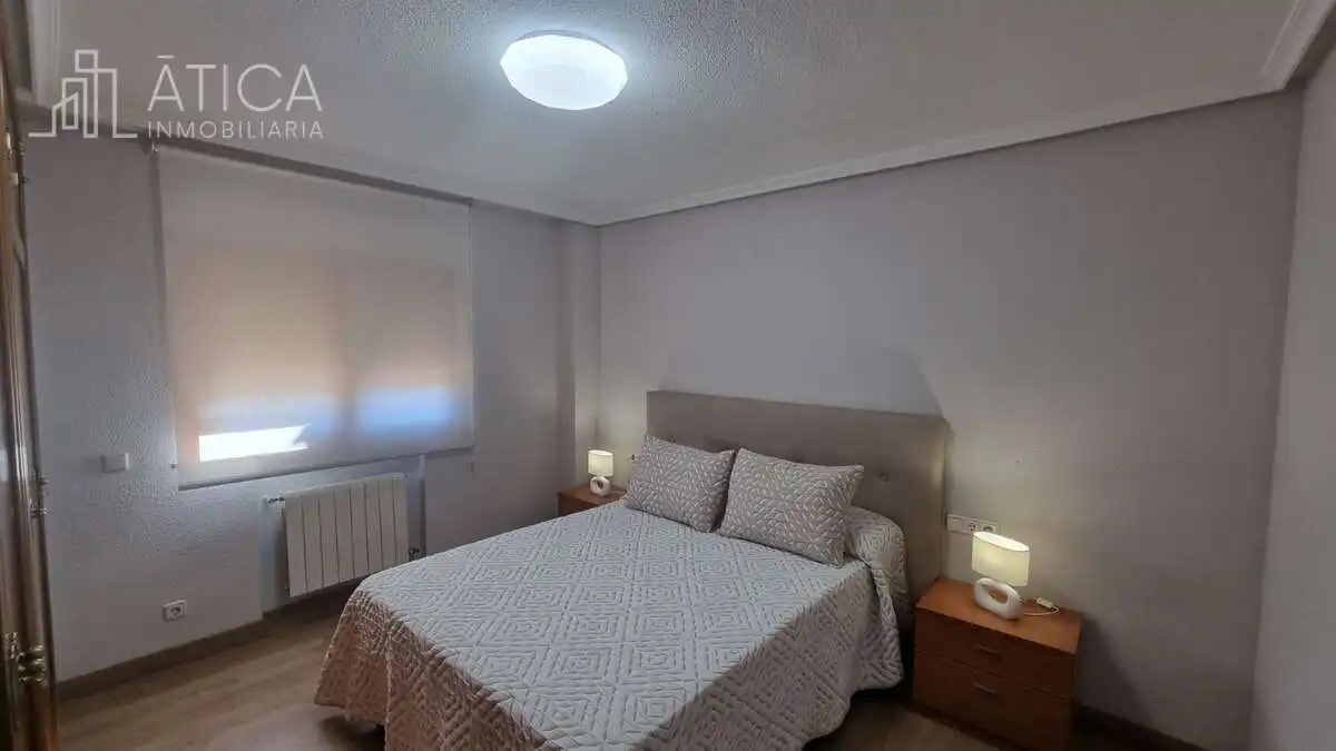 Dormitori de Àtic de lloguer en San Bernardo - Carmelitas - Campus
