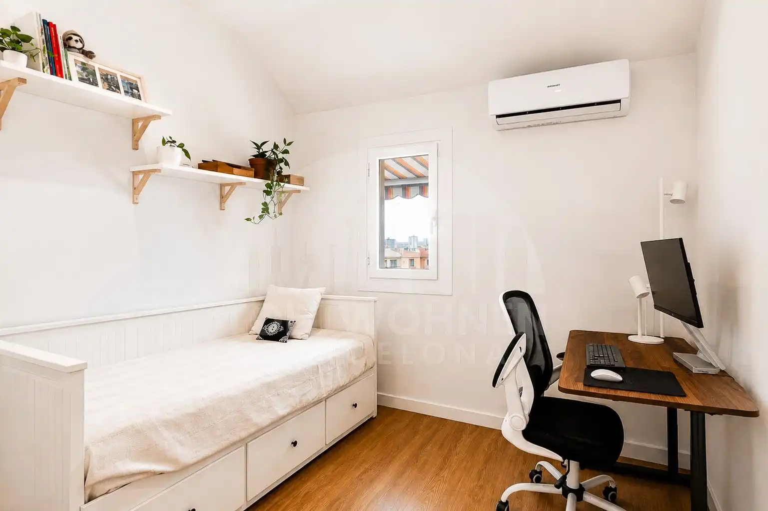 Habitación de Ático en venta en Barcelona con Aire acondicionado y Terraza