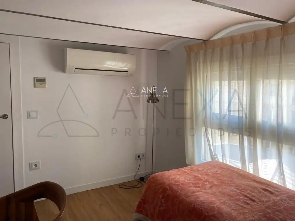 Schlafzimmer von Wohnung zum Verkauf in Barcelona mit Klimaanlage