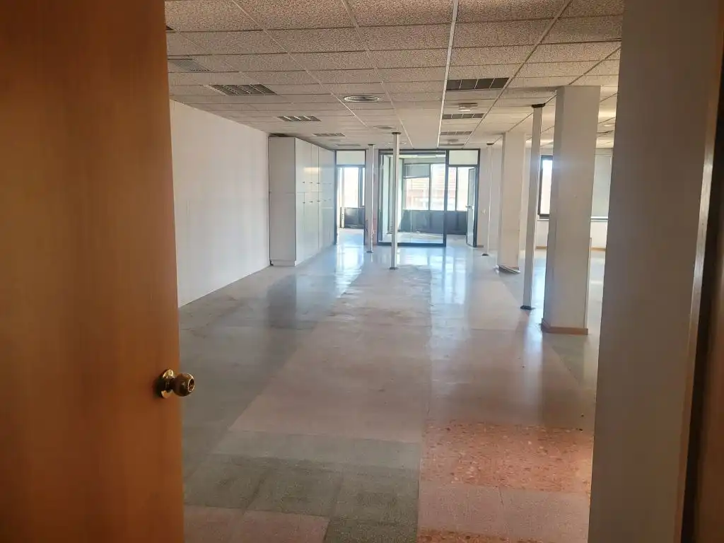 Büro zur Miete in Esplugues de Llobregat