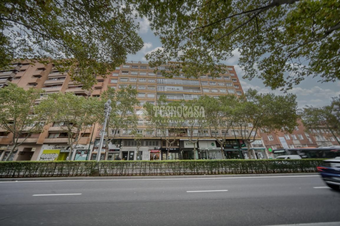 Exterior view of Flat for sale in Valladolid Capital  with Heating and Parquet flooring