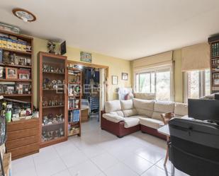 Sala d'estar de Apartament en venda en La Palma de Cervelló amb Balcó