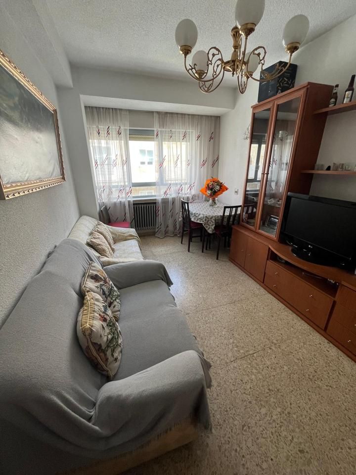 Living room of Flat to rent in Salamanca Capital  with Heating and Furnished