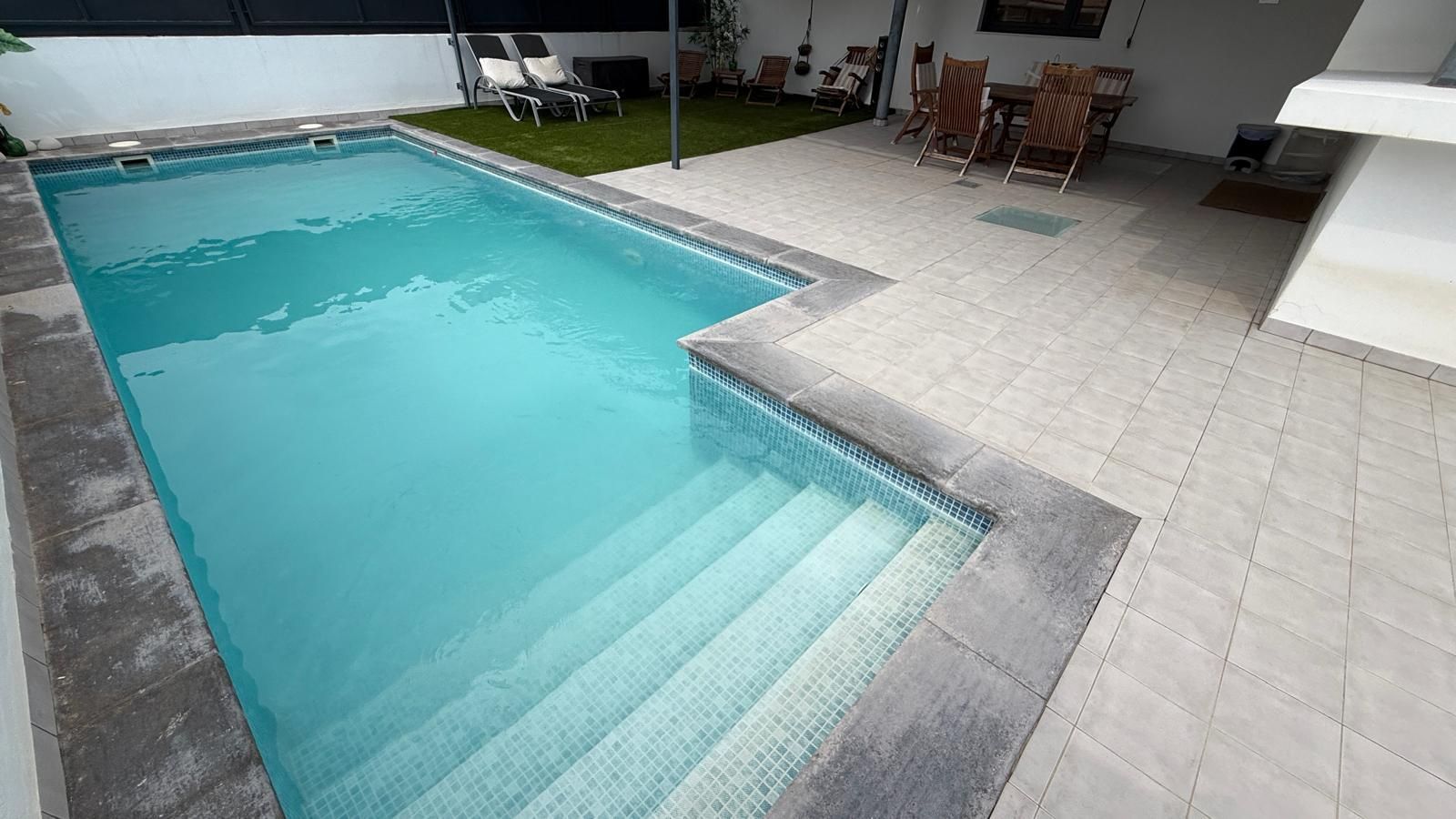 Swimming pool of Duplex for sale in Águilas  with Air Conditioner, Heating and Private garden