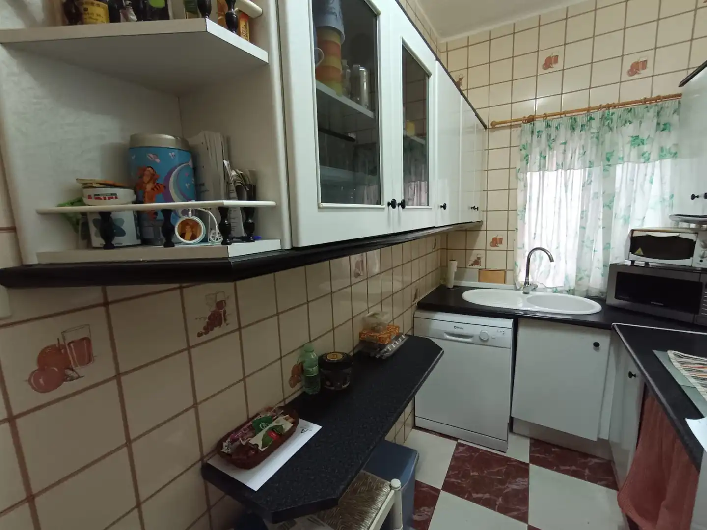 Küche von Einfamilien-Reihenhaus zum Verkauf in Jaén mit Klimaanlage, Heizung und Terrasse