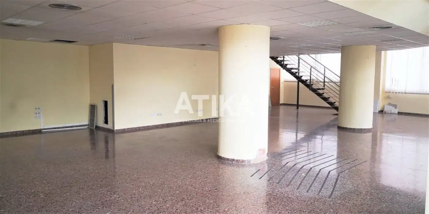 Locale commerciale in vendita a Sant Josep - Zona Hospital, imagen 5