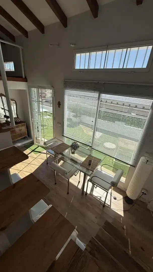 Terrasse von Dachboden zur Miete in Valencia mit Klimaanlage, Parkett und Möbliert
