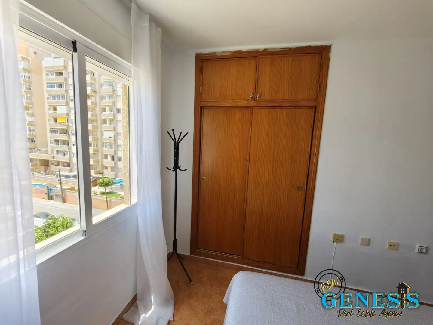 Habitación de Apartamento en venta en Torrevieja con Terraza, Amueblado y Lavadora