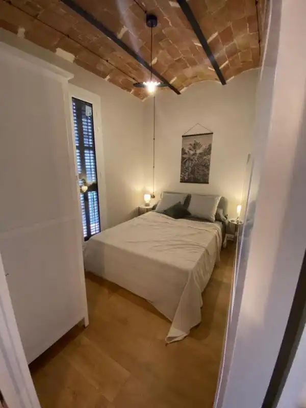 Habitación de Apartamento de alquiler en Madrid con Aire acondicionado, Amueblado y Se aceptan mascotas