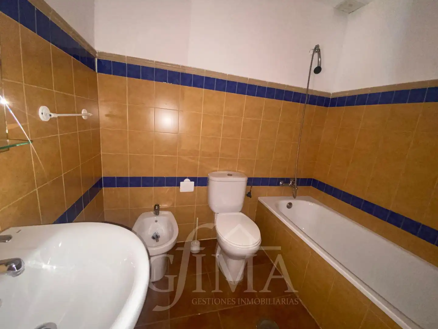 Baño de Casa adosada en venta en Malagón con Calefacción, Terraza y Trastero