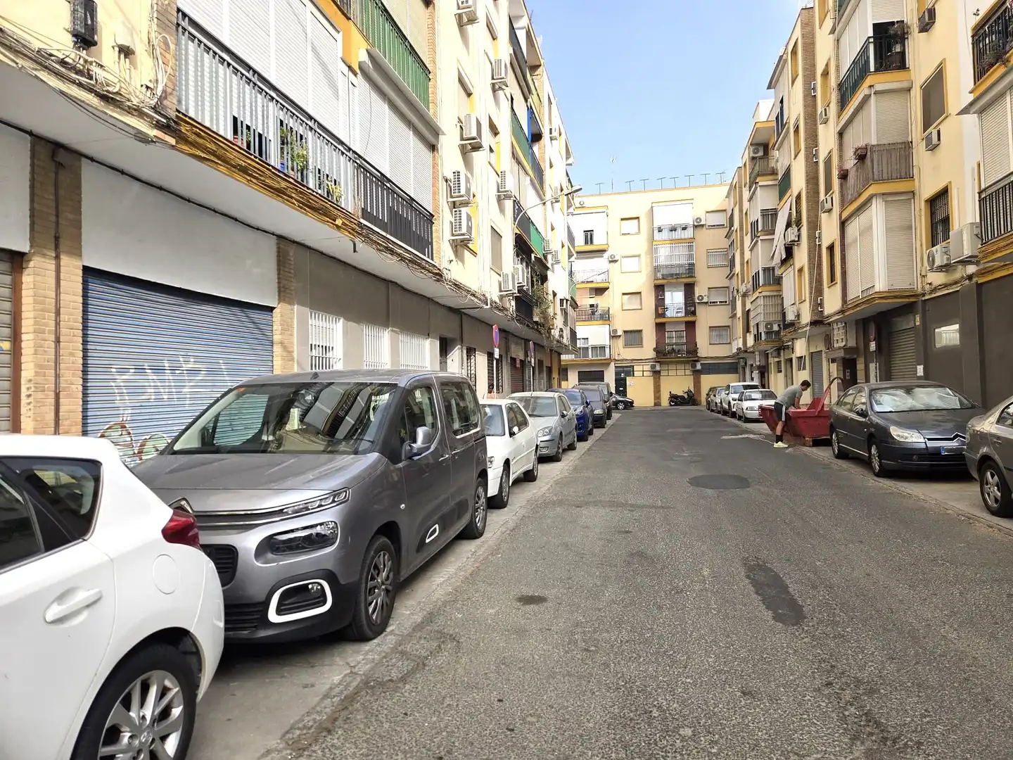 Vista exterior de Pis en venda en Sevilla amb Terrassa