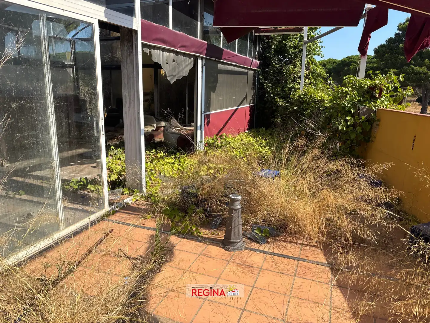 Edificio en venta en L'Escala con Alarma