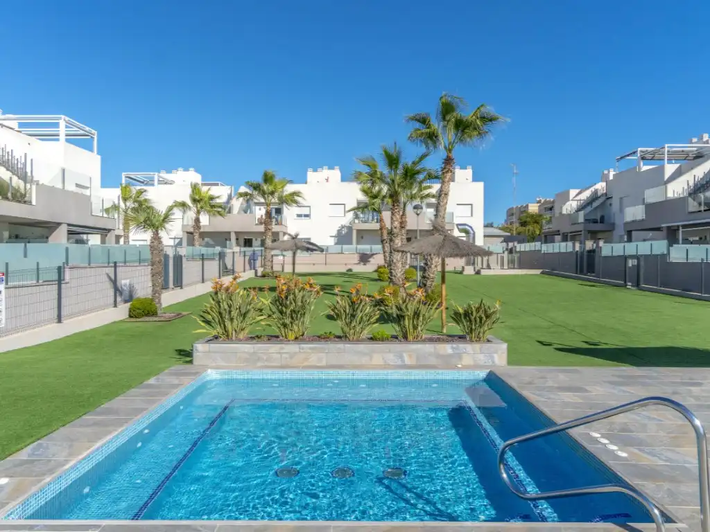 Apartamento con piscina en venta en Calle Gines Saura Sanchez, imagen 31