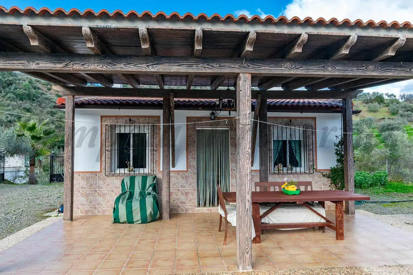 Außenansicht von Haus oder Chalet zum Verkauf in Comares mit Terrasse und Schwimmbad