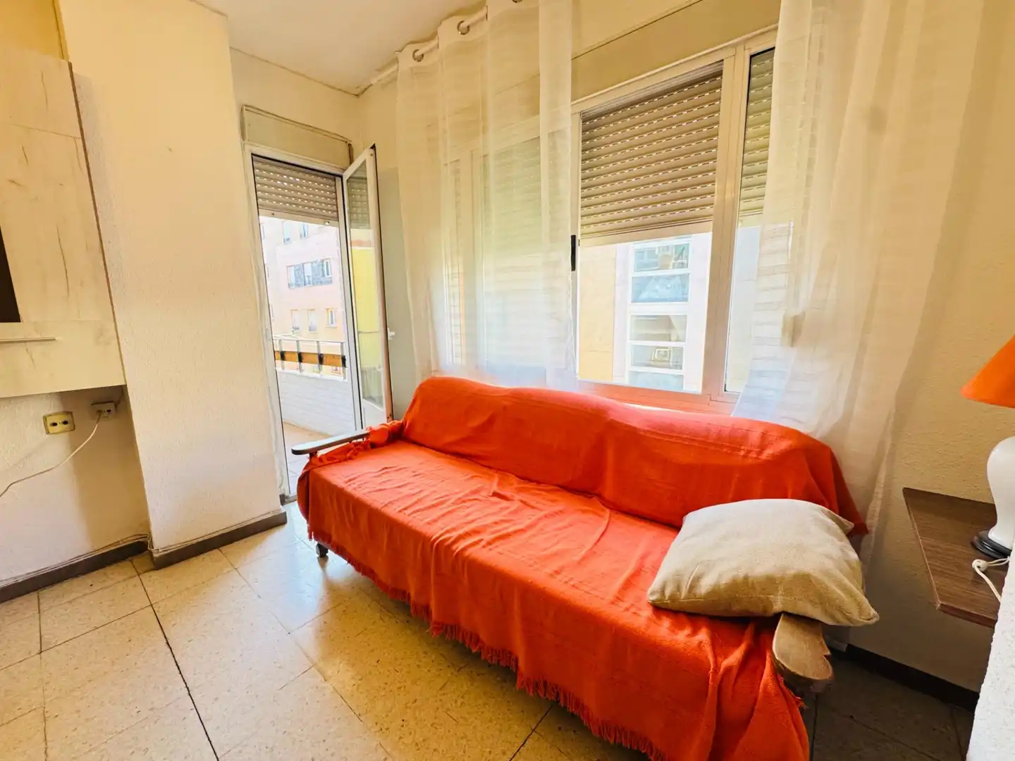 Habitación de Piso para compartir en Granada con Terraza, Amueblado y Balcón