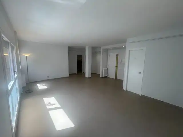 Flat for rent in Sant Cugat del Vallès  with Heating and Oven