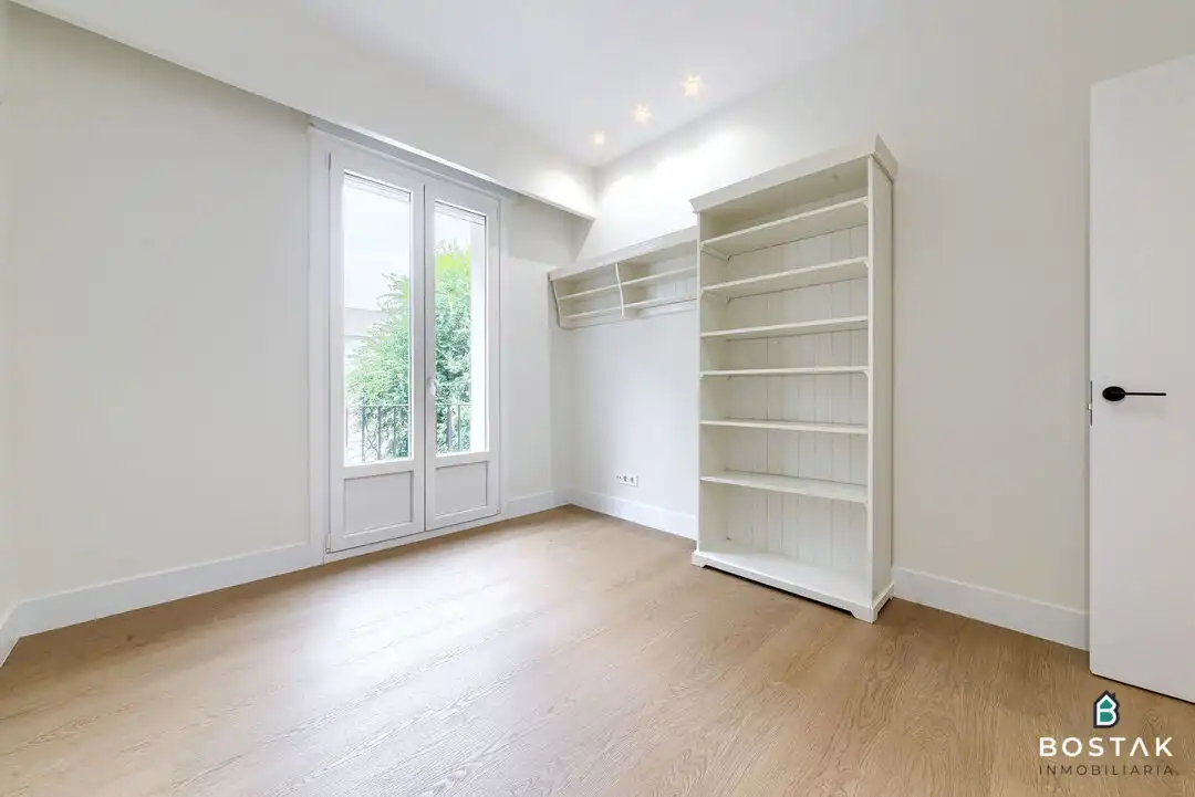 Bedroom of Flat for sale in Barakaldo   with Heating and Terrace