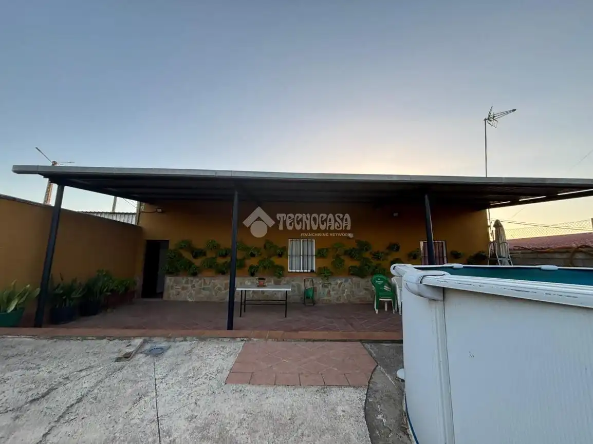 Terrace of Country homes for sale in La Luisiana