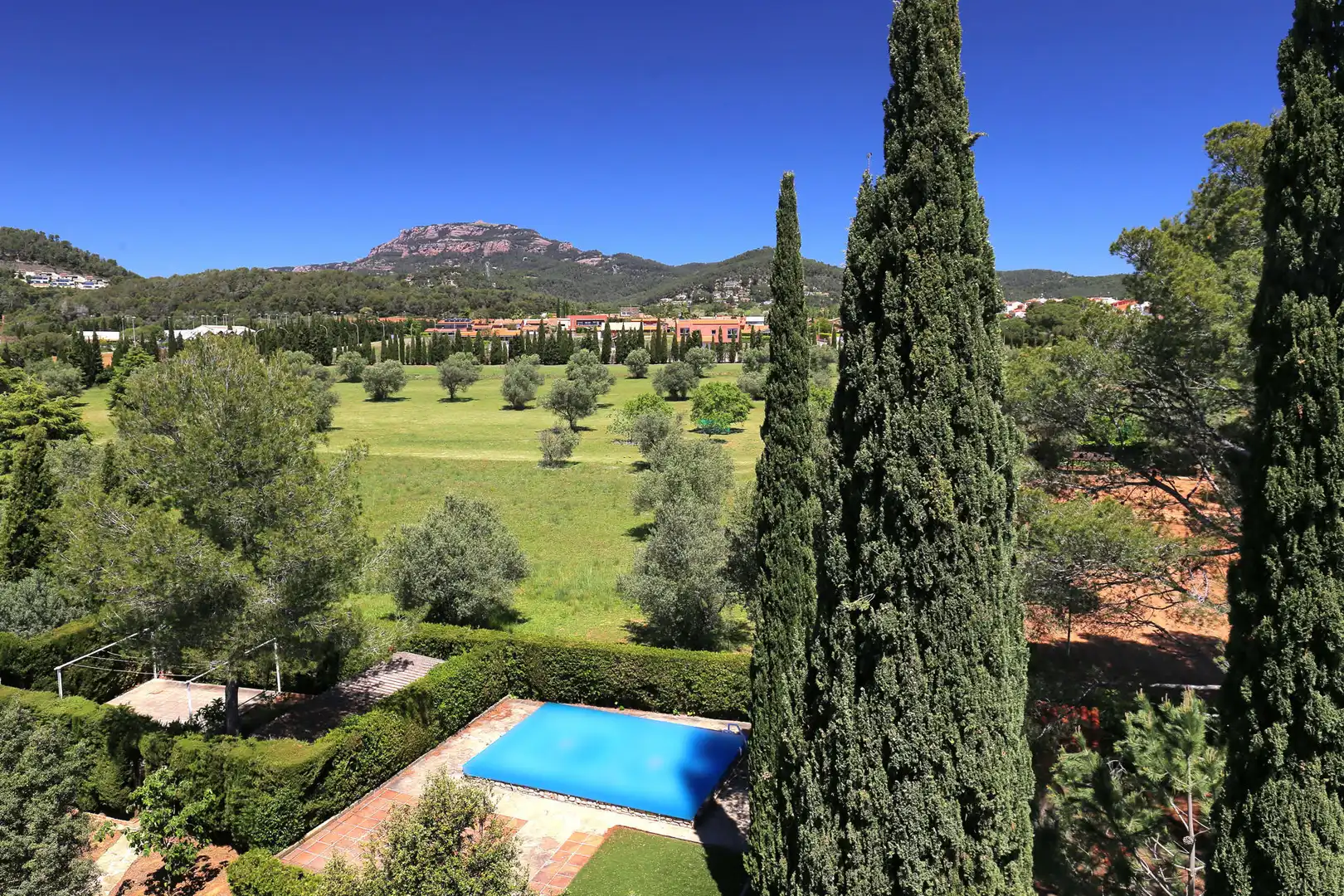 Jardí de Casa o xalet en venda en Terrassa amb Calefacció, Terrassa i Piscina
