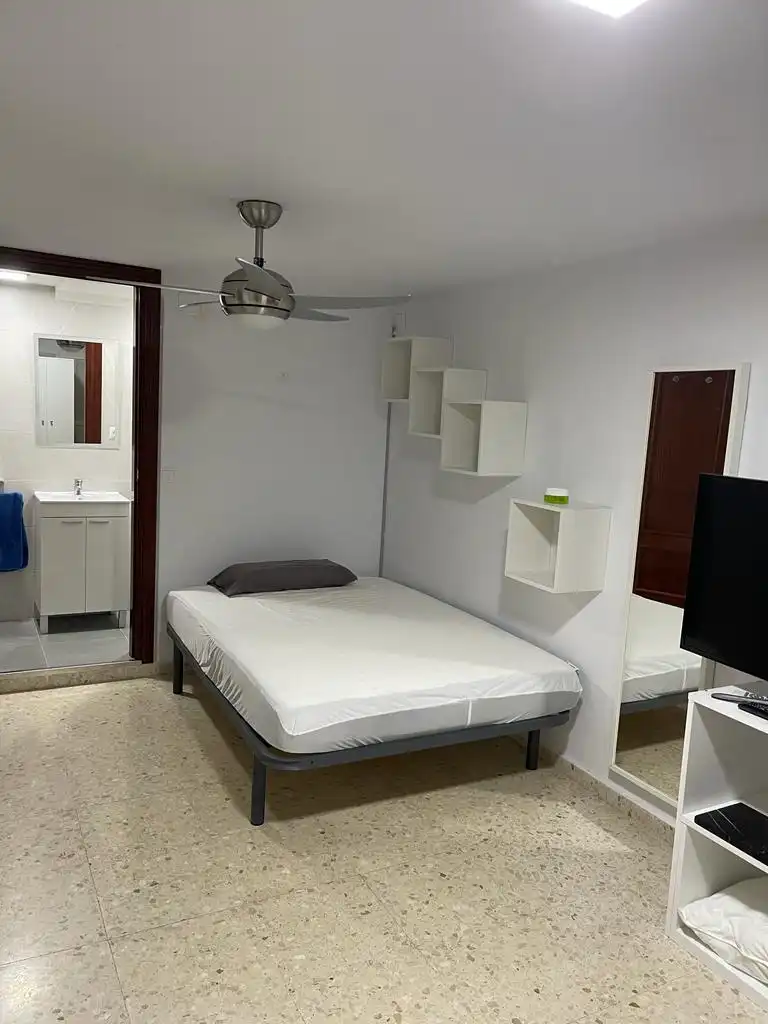 Estudi en venda a Distrito Zeta - Recinto Ferial Cortijo de Torres