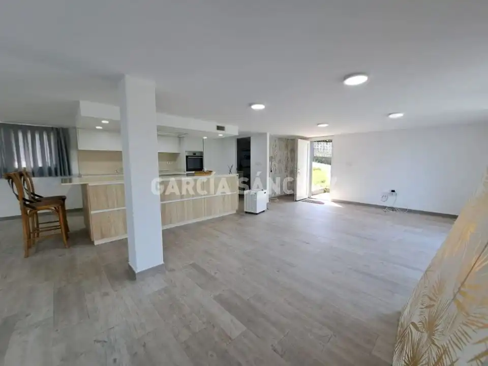 Houses for sale in Boiro  with Furnished