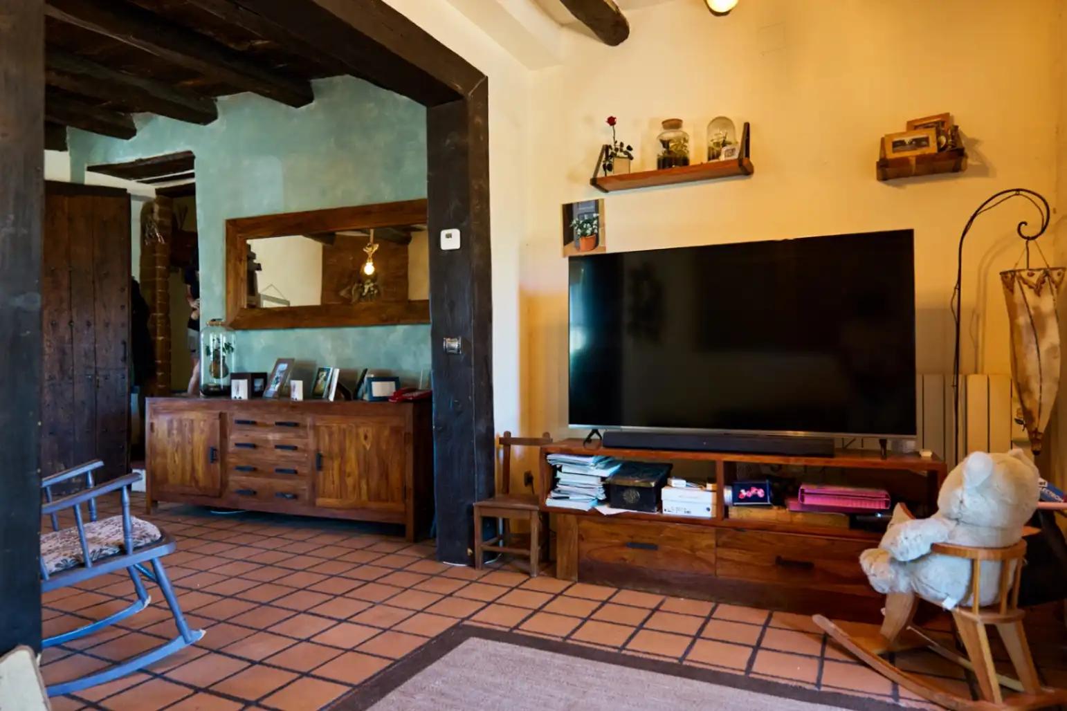 Living room of Country homes for sale in Santa Eulàlia de Ronçana  with Air Conditioner and Swimming Pool
