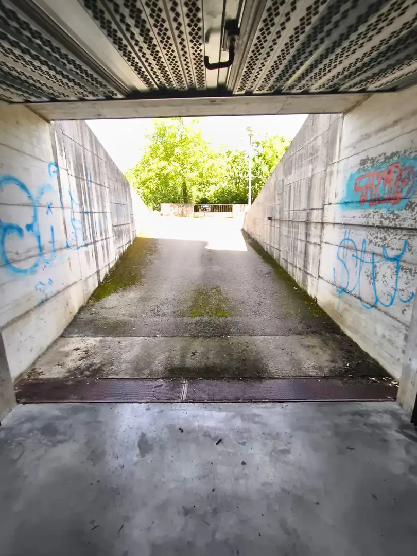 Parking de Piso de alquiler en Liérganes con Calefacción, Parquet y Amueblado