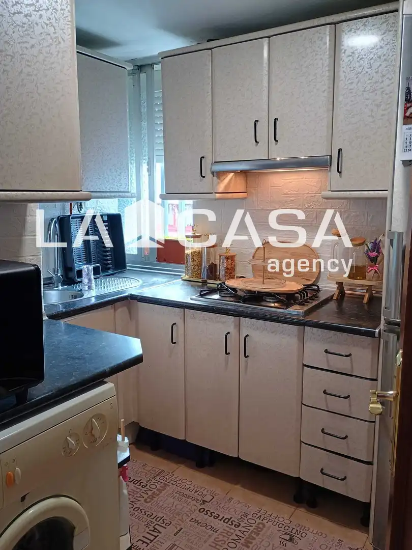 Cocina de Piso en venta en Algeciras con Balcón