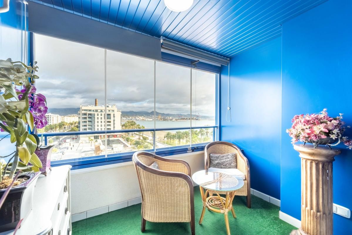 Dormitori de Pis de lloguer en Málaga Capital amb Aire condicionat i Moblat