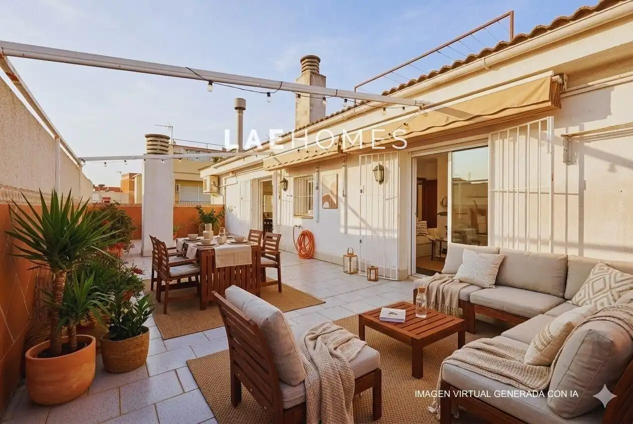 Terraza de Ático en venta en Vilanova i la Geltrú con Terraza y Balcón