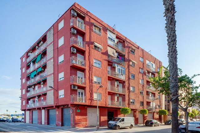 Piso en Venta en C/ San Antonio en La Constitución - Canaleta