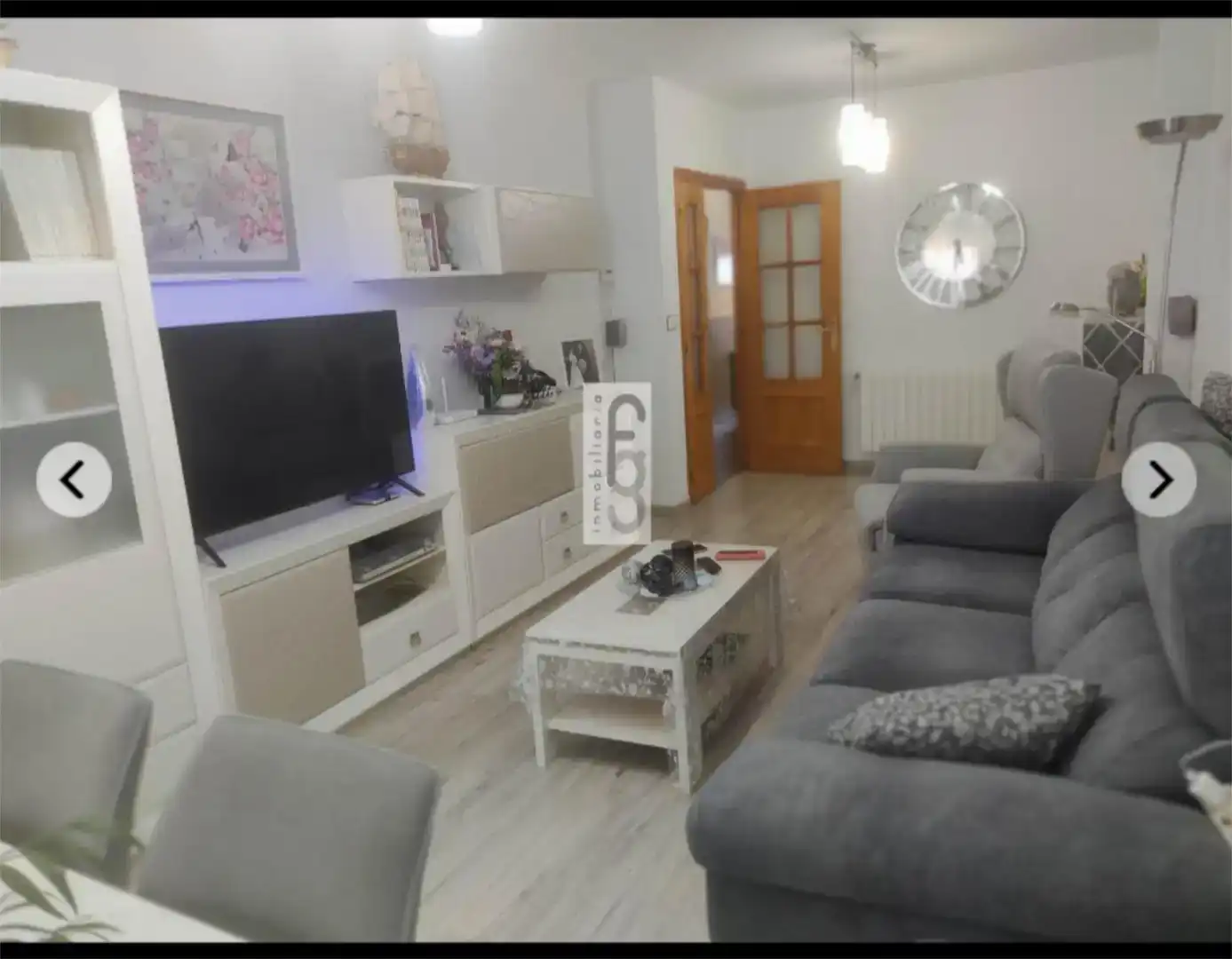 Living room of Flat for sale in Almansa  with Air Conditioner and Balcony