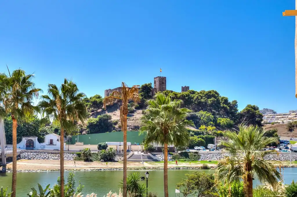 Apartamento con piscina en venta en Castillo Sohail - Myramar, imagen 6