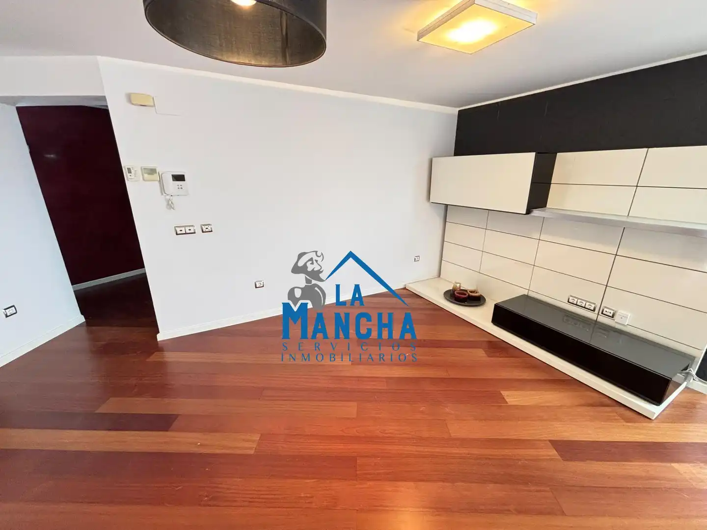 Vista exterior de Piso en venta en Carretas - Pajarita
