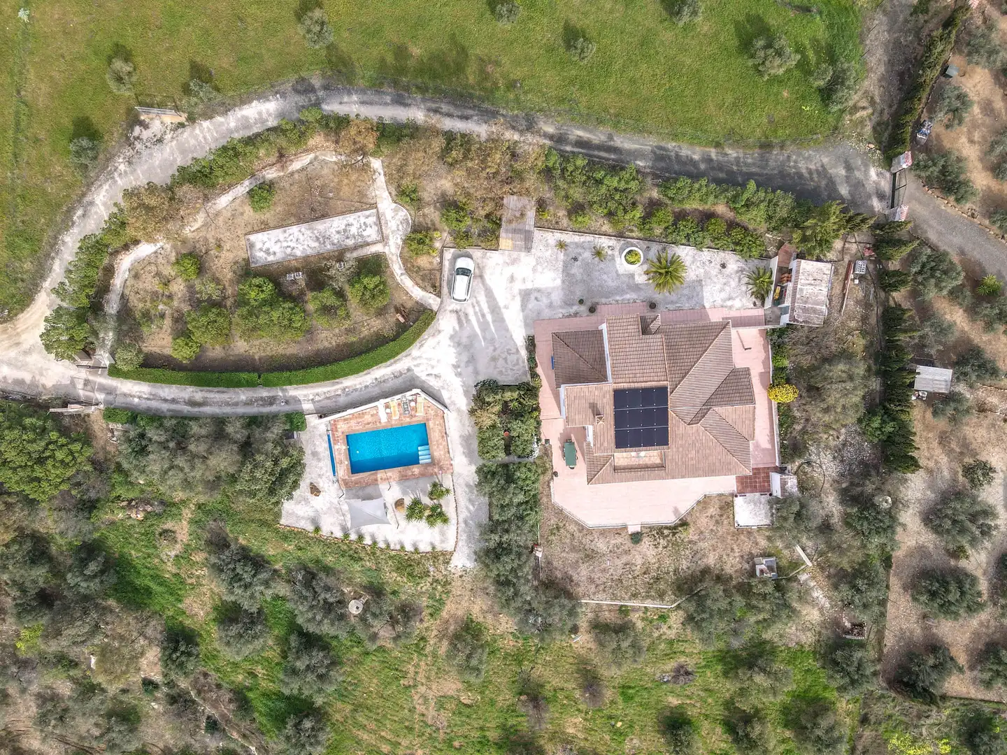Vista exterior de Casa o chalet en venta en Casarabonela con Aire acondicionado, Jardín privado y Piscina