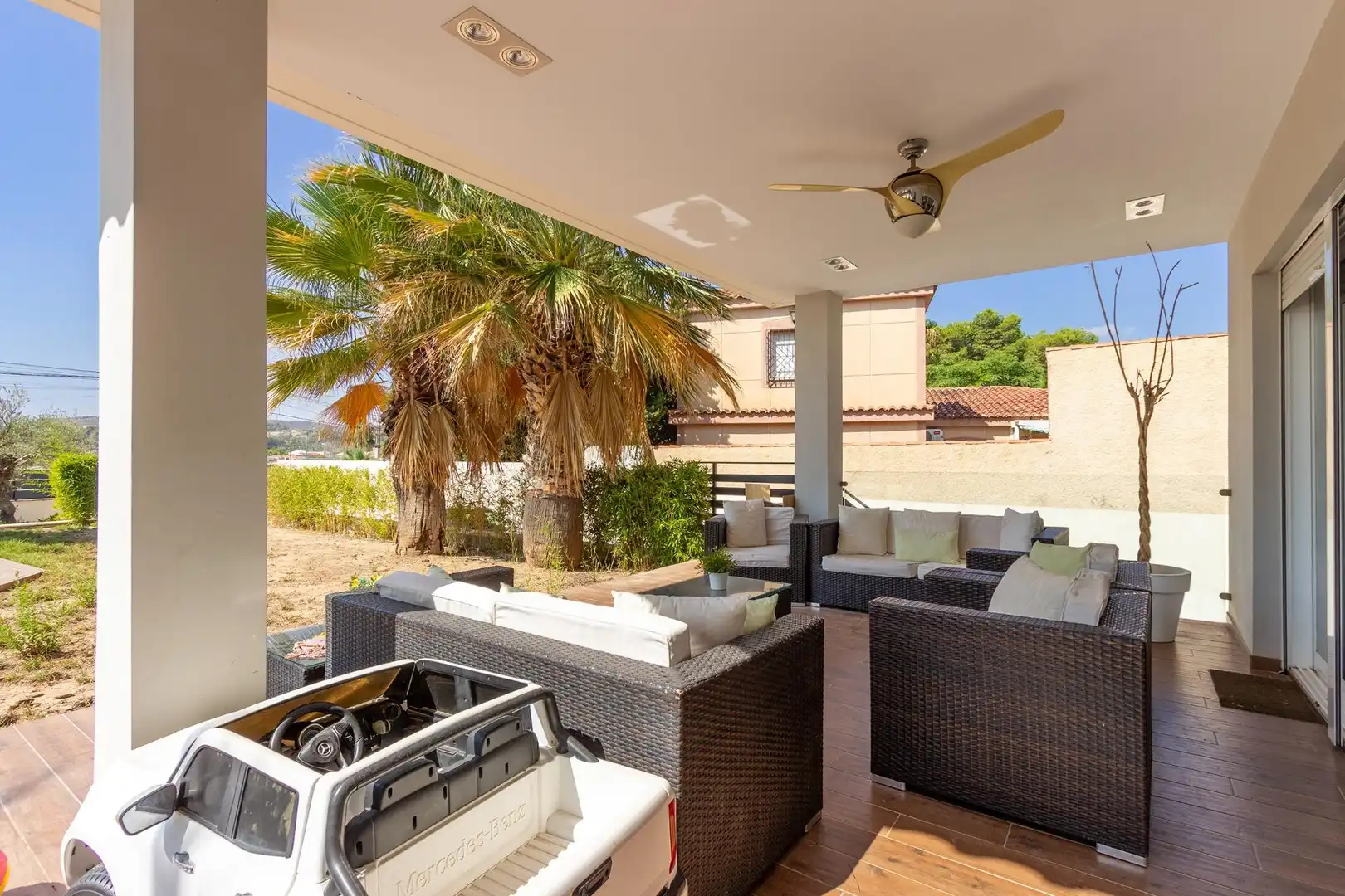 Terrassa de Casa o xalet en venda en Alicante / Alacant amb Calefacció, Jardí privat i Terrassa