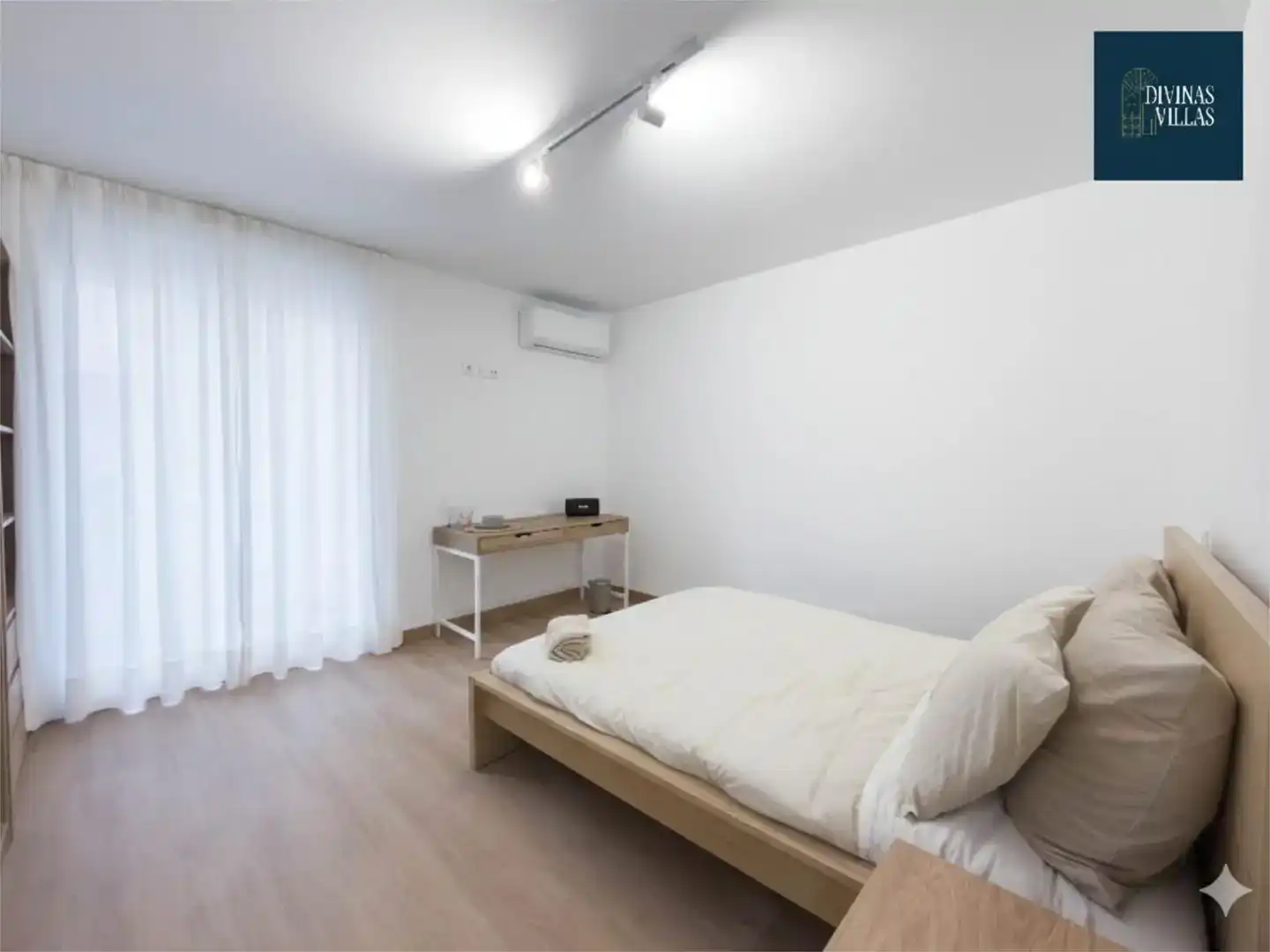 Schlafzimmer von Wohnung zur Miete in  Murcia Capital mit Klimaanlage und Balkon