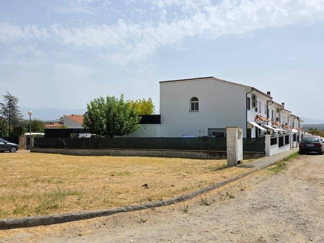 Casa-chalet en Venta en Guijo de Granadilla