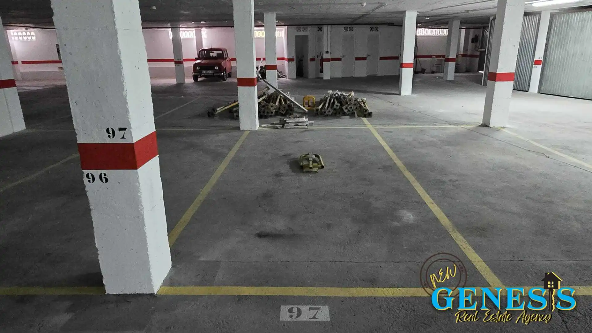 Parkplatz von Garage zum Verkauf in Torrevieja